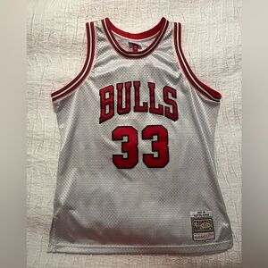 Men's Chicago Bulls Scottie Pippen Mitchell & Ness White 1997-98 Jersey XL